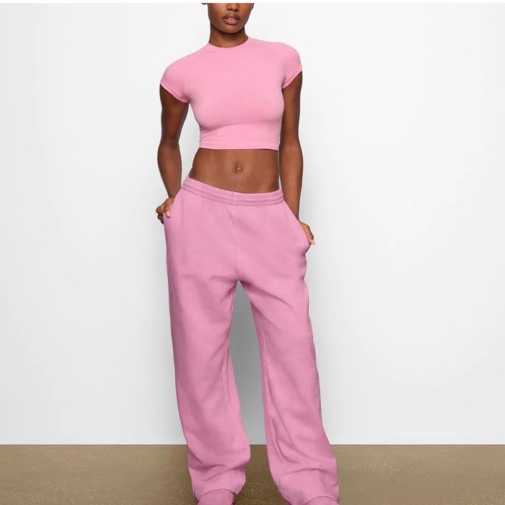SKIMS Boyfriend Cotton Fleece Hoodie & Sweatpants - Bubblegum Pink